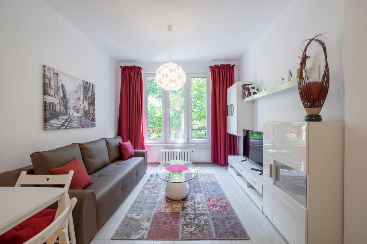 Апартамент Your Perfect Place To On Vitosha Str София